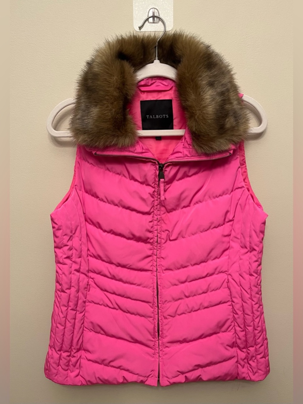 Talbots Quilted Down Puffer Vest Hot Pink Removable Faux Fur Collar Womens Small